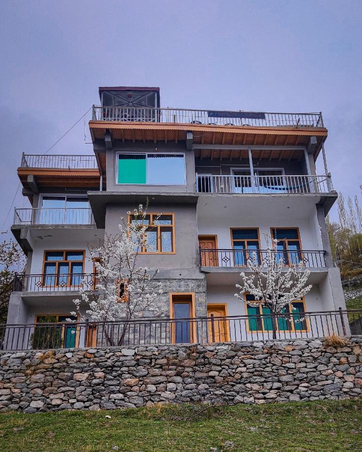 Hunza Lounge Hotell Karimabad  Eksteriør bilde