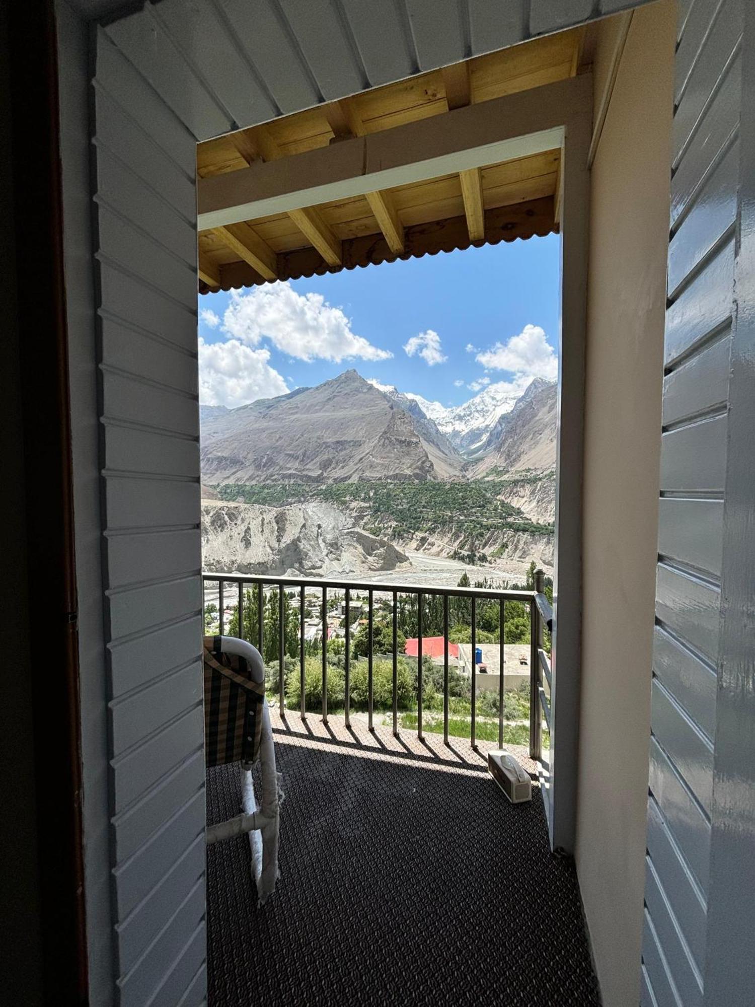 Hunza Lounge Hotell Karimabad  Eksteriør bilde
